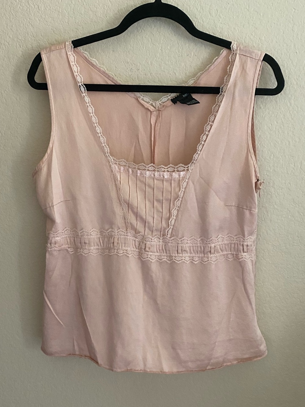 Soft Pink Lace-Trim Sleeveless Top
